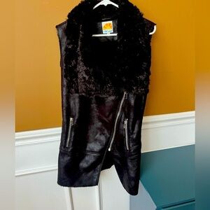 C&C California Vintage Faux Fur Vest Size M Penny Lane MobWife Black